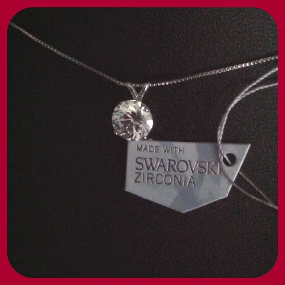 Jewelry - Beautiful Swarovski Necklace